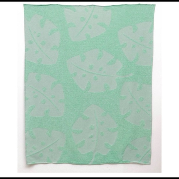 NWT Disney Princess X pop sugar Moana inspired throw blanket & eye mask - Picture 2 of 4